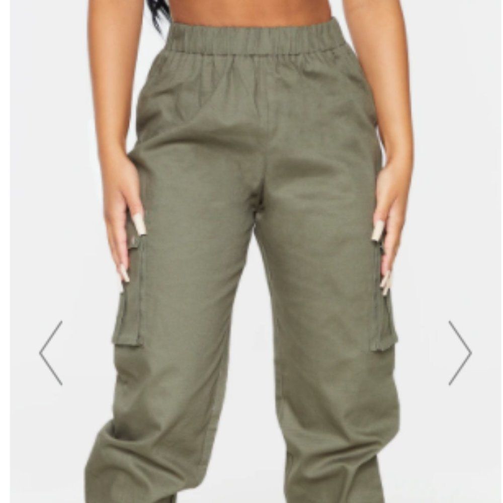 Pretty Little thing Army Green Cargo Pants 00